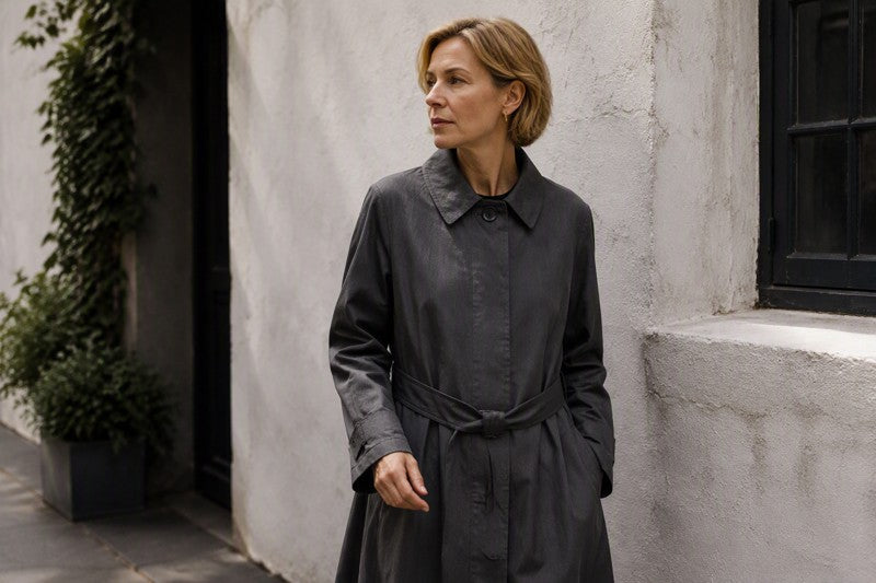 GIORGIO ARMANIを着用する女性